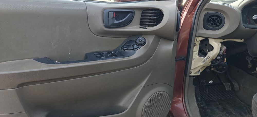 Vindem piese rezultate din dezmembrarea unui Hyundai Santa Fe