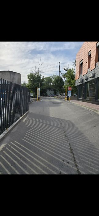 Продам контейнер с местом