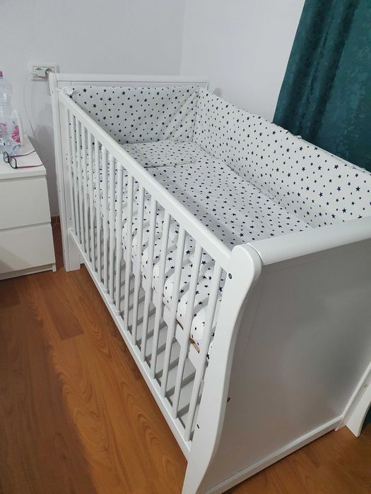 Patut copii + scaun de masa bebe+ premergator