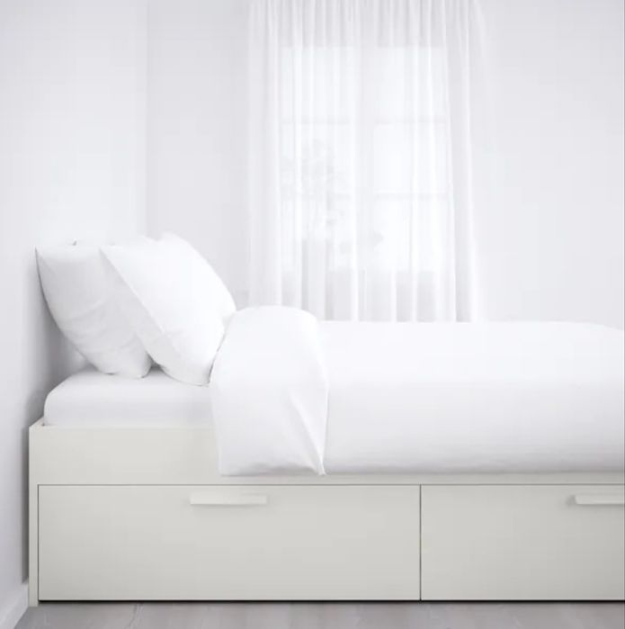 Кровать IKEA Бримнэс