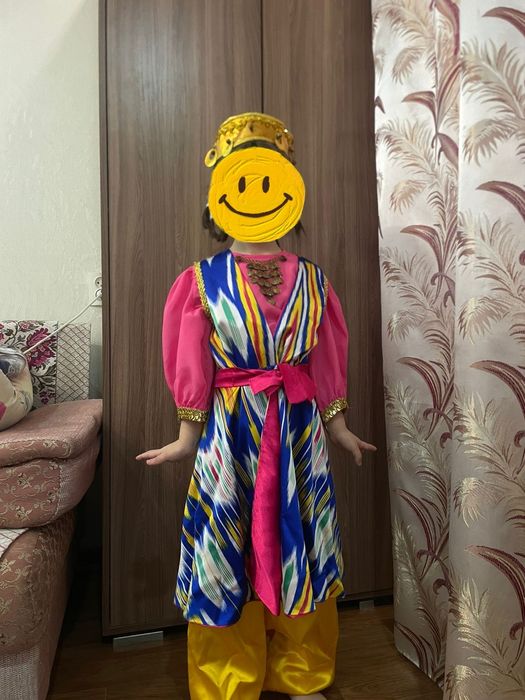 Продам костюмы для девочек