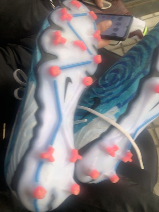 фантом бутсы 40размер срочно