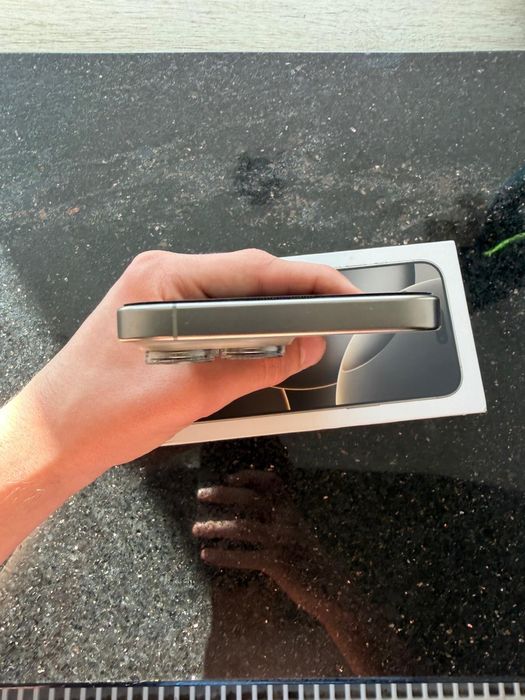 Iphone 16 pro max 256Gb IMPECABIL ,nici-o zgarietura