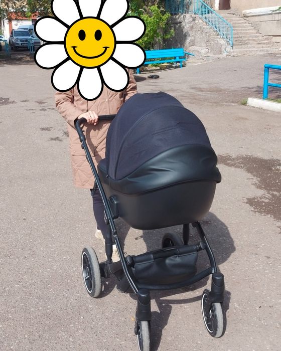 Продам коляску anex дёшево!