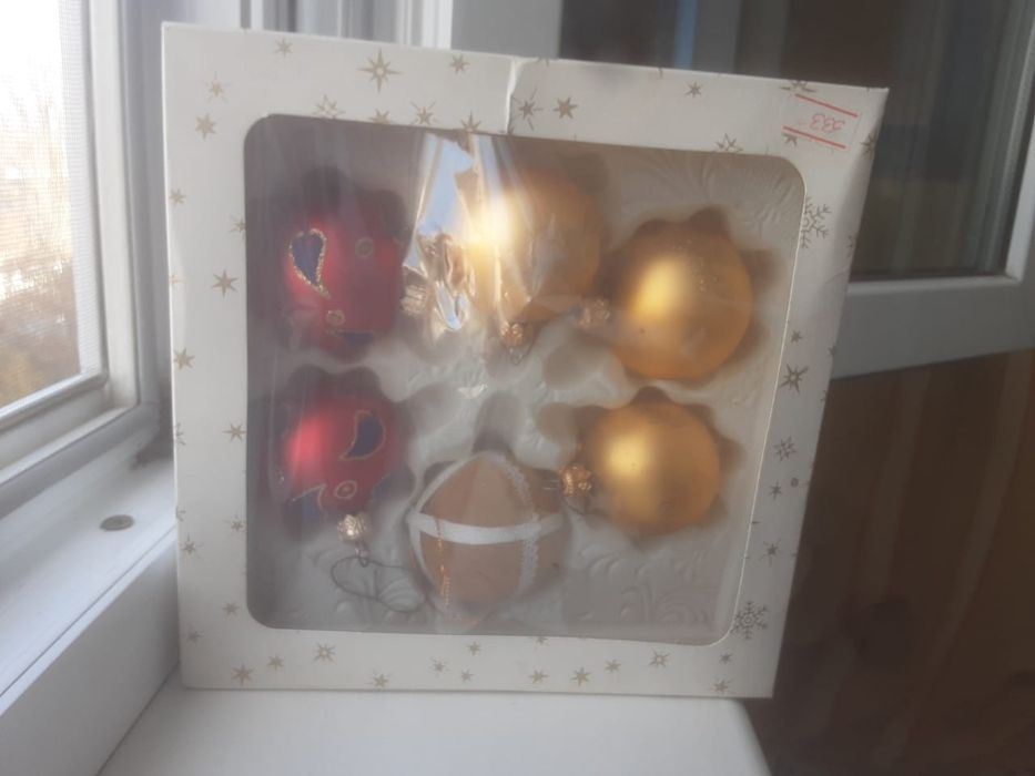 Набор шаров на елку