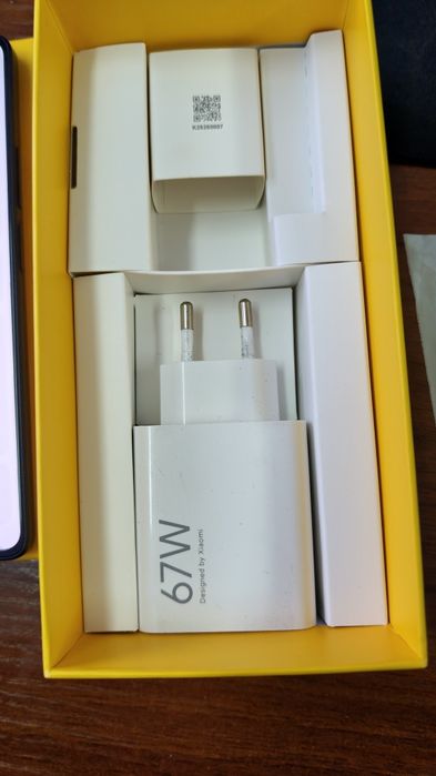 Продам смартфон Poco F5