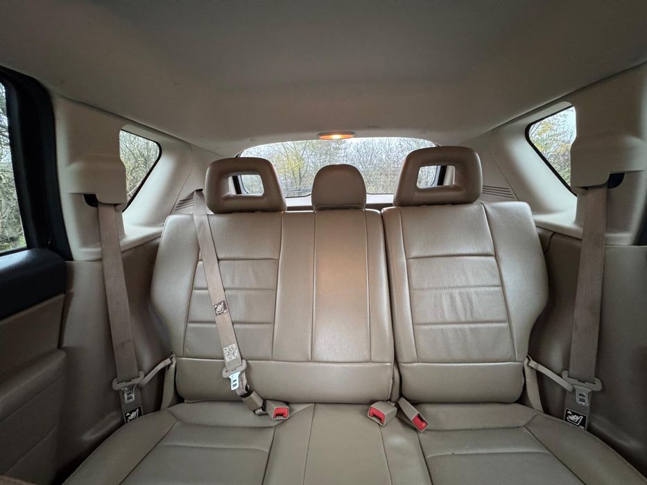 Jeep  Compass 2 l benzină