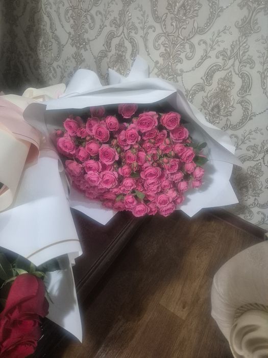 Букеты роз спрейки