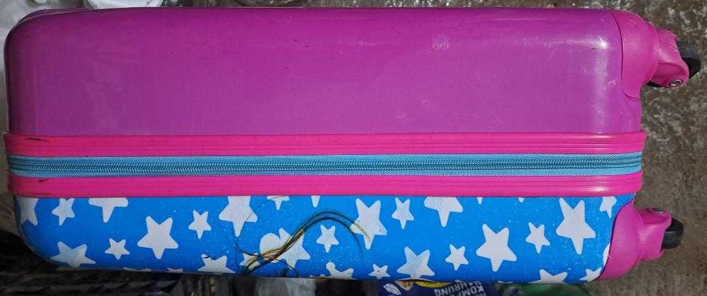 Troller geamantan pentru calatorii, Soy Luna, Good Times