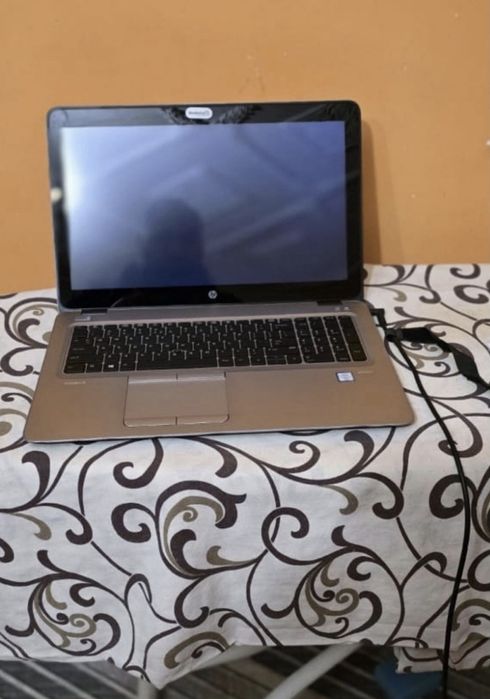 Laptopuri HP i5.