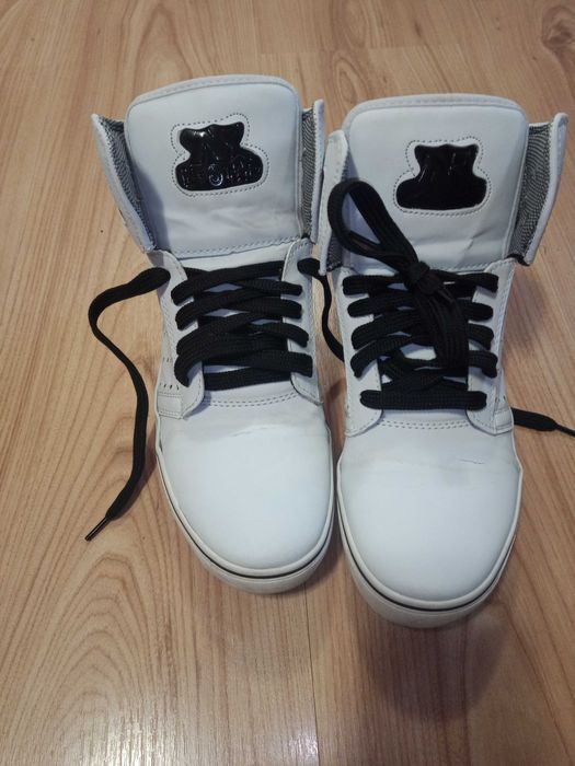 Два чифта детски маратонки