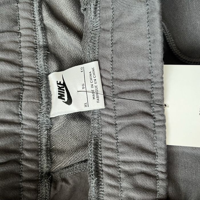Nike сив панталон XL размер