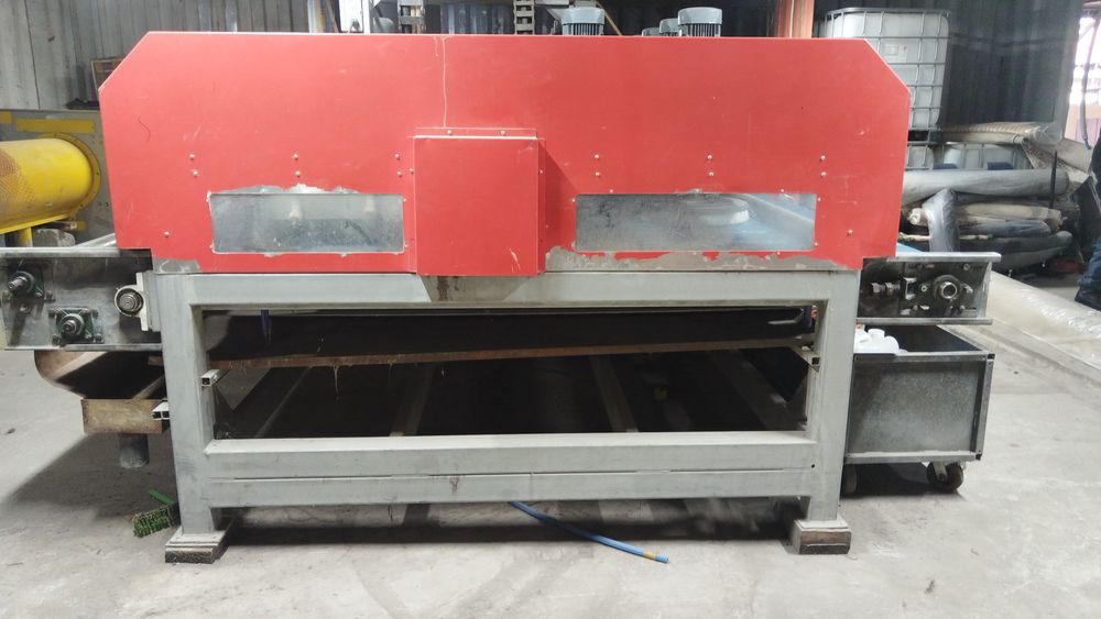 Химчиска ковров центафуга конвейер