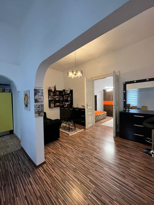 Inchiriez apartament in Arad