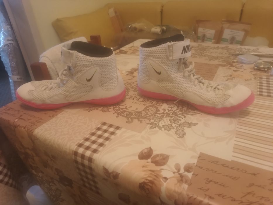 Борцовки  четири чифта