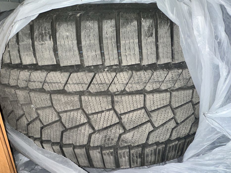 Шины Continental 275/35/20