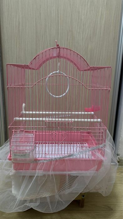 Продам 2шт клетки для попугаев