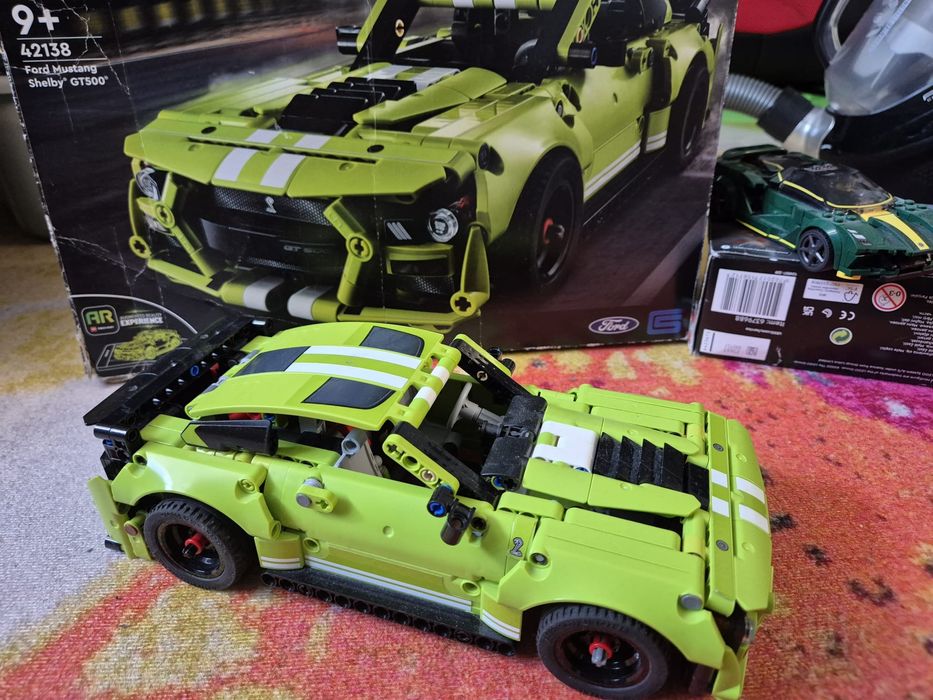 LEGO® Technic - Ford Mustang Shelby® GT500® 42138, 544 piese

Cutie de