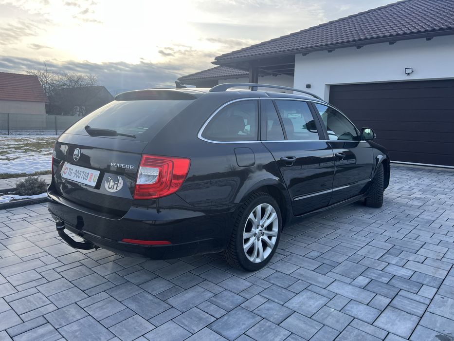 Skoda Superb 2.0 TDI  170CP DSG