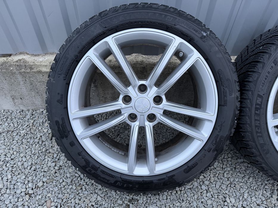 Roti tesla model s jante anvelope iarna 245 45 19 michelin 5x120