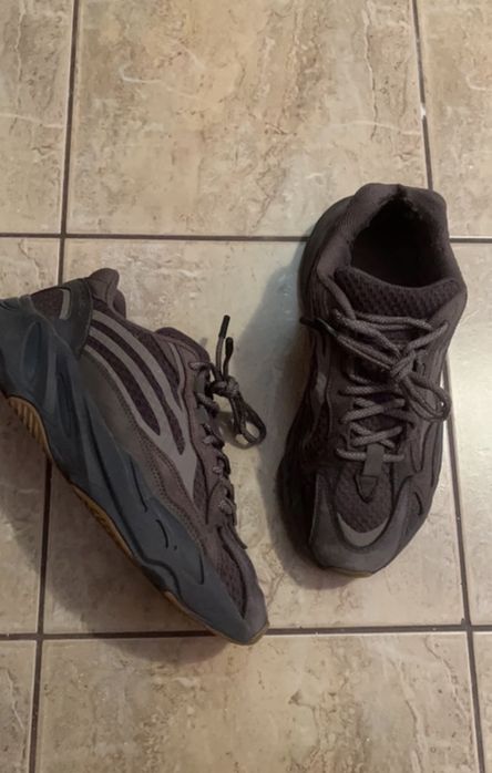Yeezy Boost 700 V2 Geode Adidas