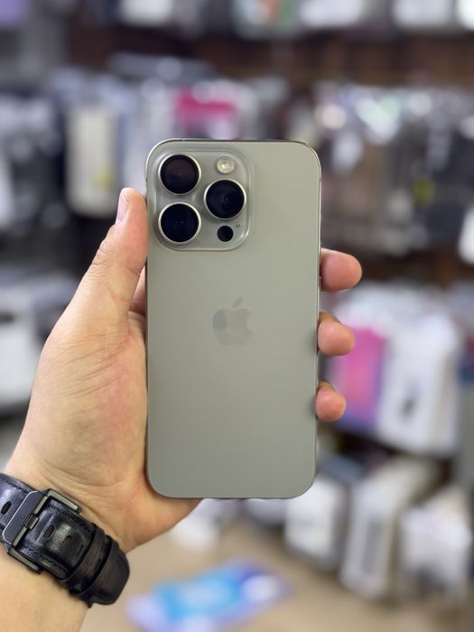 iPhone 15 Pro / 128Gb / 88% / без ремонта