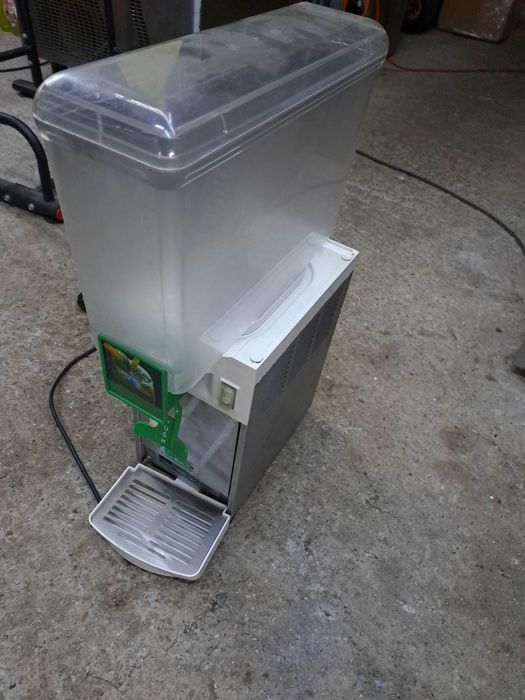 Машина за сок айран и др.COFRIMELL