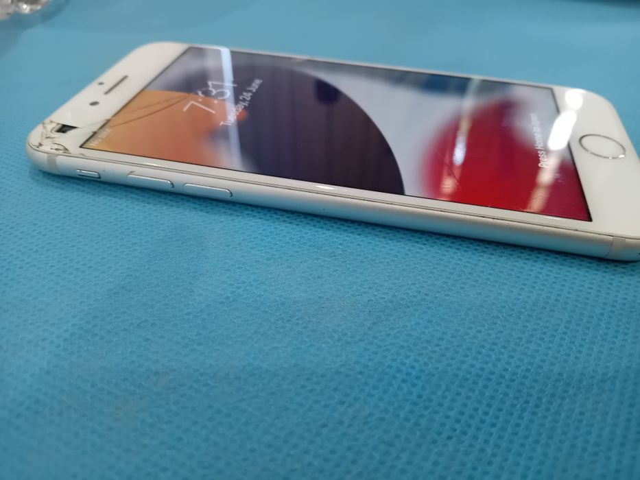 iPhone 7 32gb 80% battery  БЕЗ ICLOUD