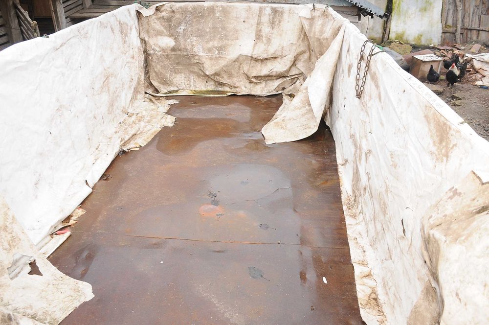 Remorca auto 5 tone an 1992 basculabila lateral 2 cilindri, la tractor