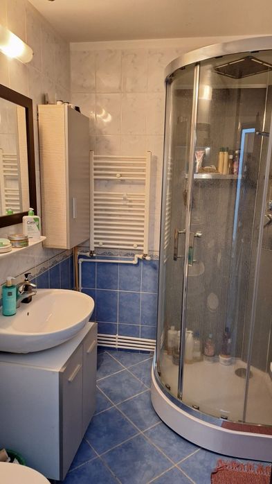 Închiriez camera apartament_Iasi