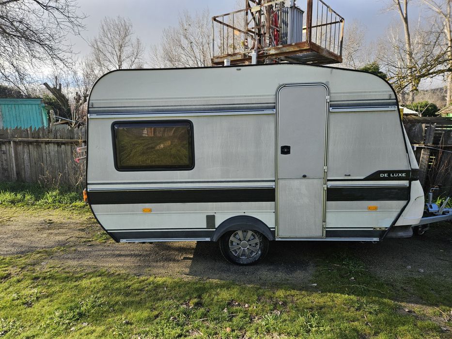 Каравана Hobby къмпинг Смокиня