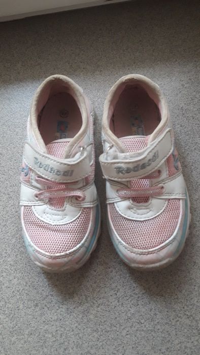 Кроссовки 28 размер