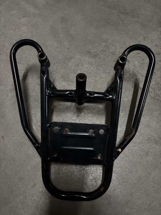 Стойка за куфар за скитер/мотор