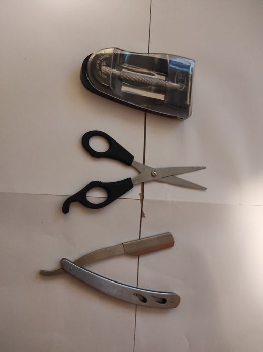 Set Aparat de ras Clasic/Foarfeca/Brici