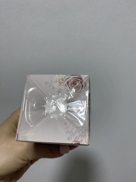 Oriflame Apa de parfum Volare tender. Produsul este sigilat.