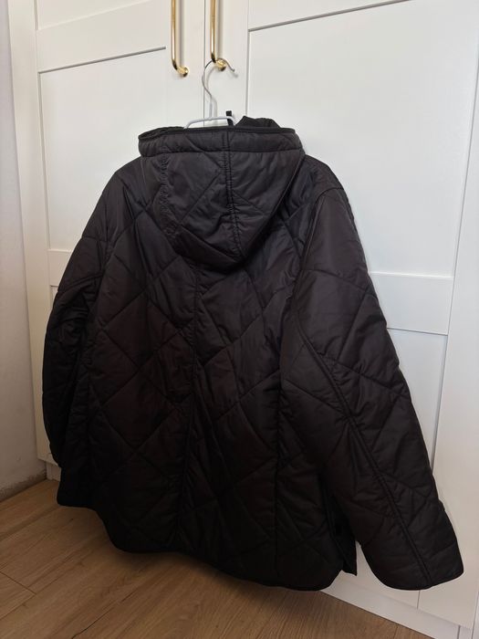 Черно яке с качулка H&M – водонепромокаема