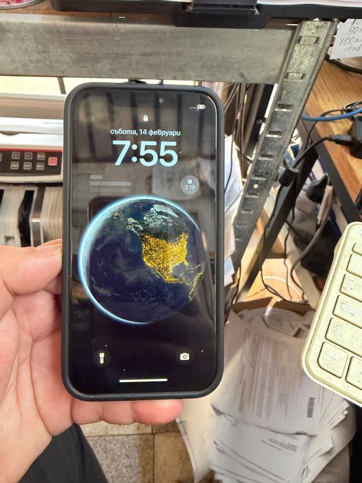 Iphone XR мобилен тел