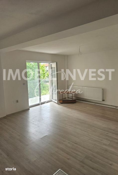 Apartament 3 camere Sebes, bloc nou, balcon si parcare — fotografia 1