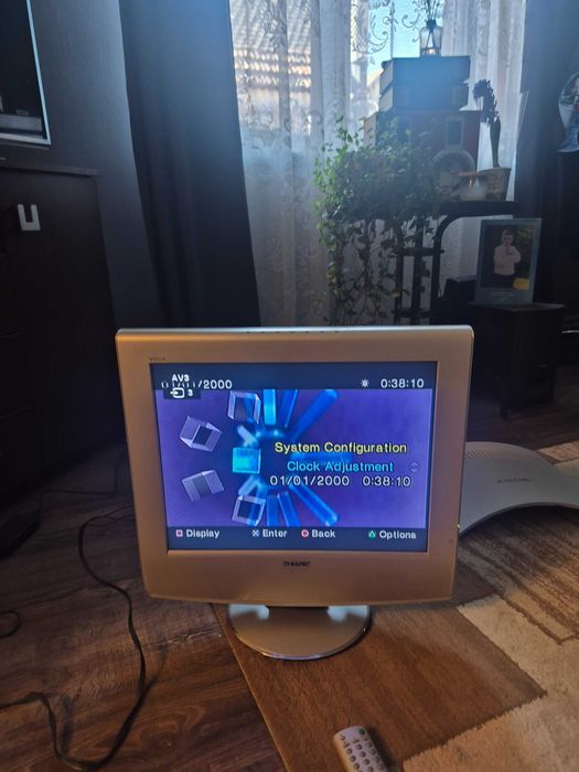 Vând televizor cu telecomand