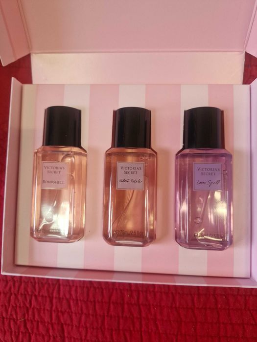 Продават се комплект Victoria's Secret