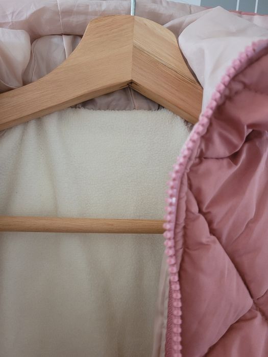 Продам детские куртки