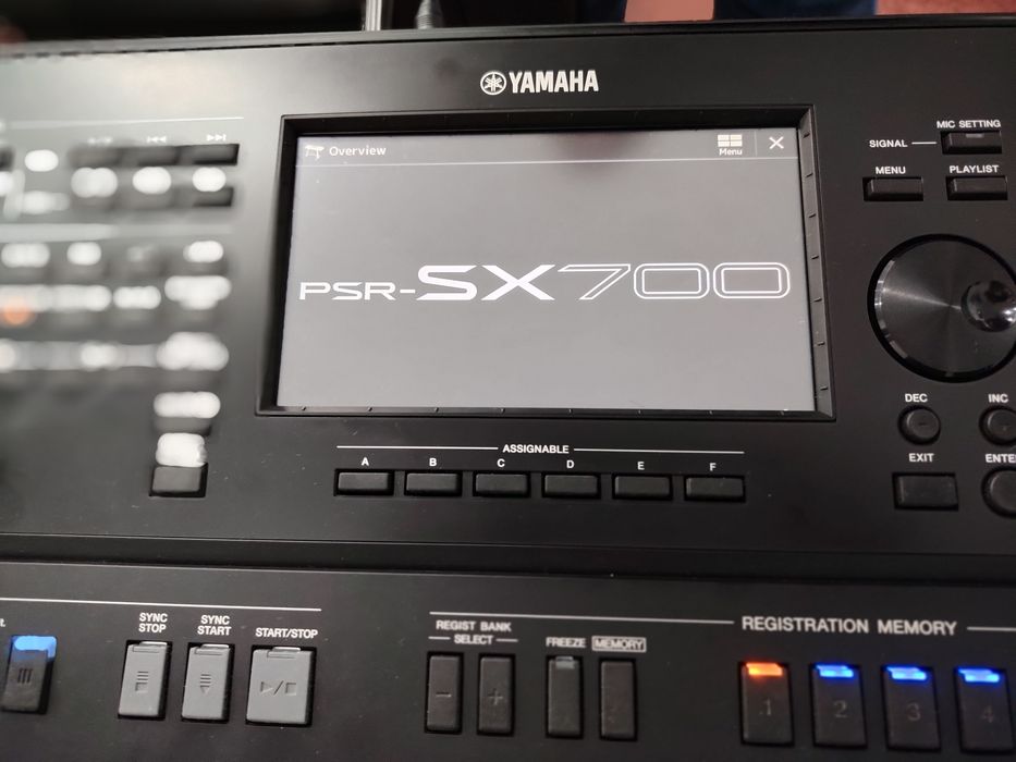 Yamaha PSR SX 700