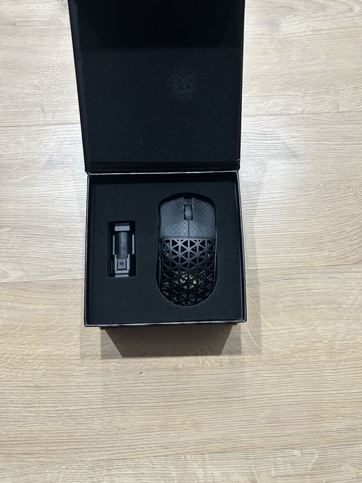 карбоновая мышка ipi float 88