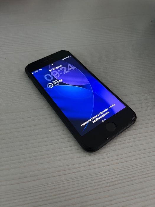 Айфон se 2020 в хорошем состоянии