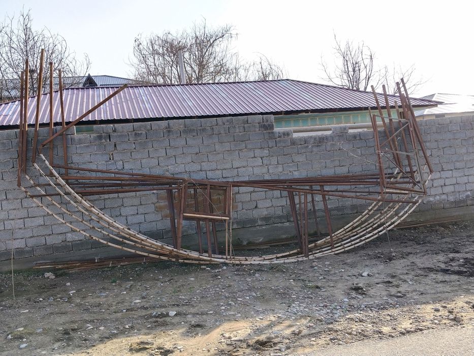 Parnik qilish uchun tayyor material sotiladi