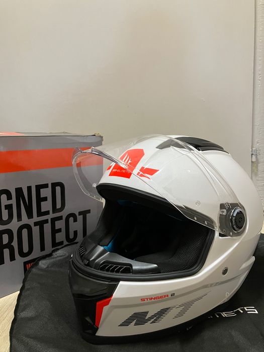 Каска за пистов мотор - MT STINGER