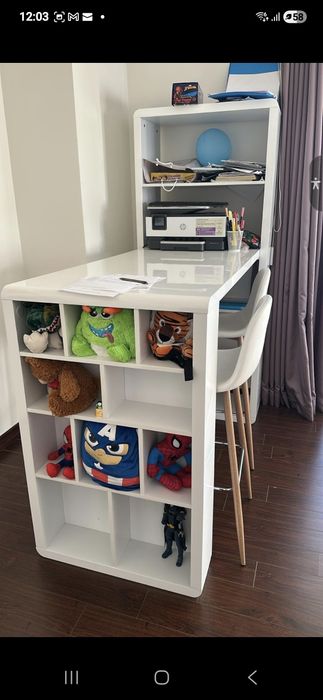 Masa bar etajera plus scaune