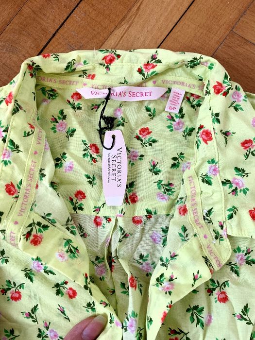 Camasa noua cu eticheta originala Victoria’s Secret