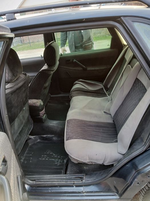 Пассат б3 седан.