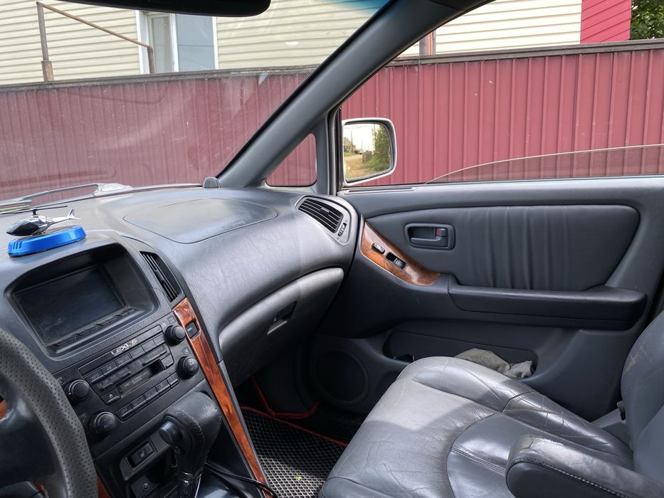 Lexus RX 300 1 поколение